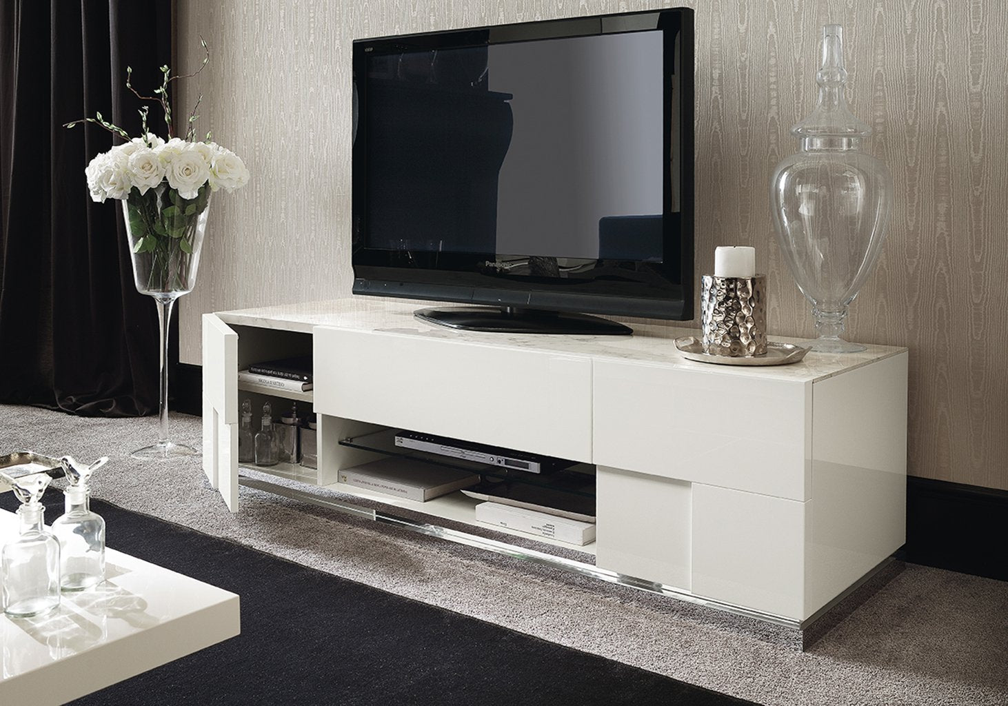 "Canova TV Stand/Entertainment Center with modern design and luxurious finishes" | Vrxco.com